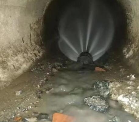 月湖市政管道清淤