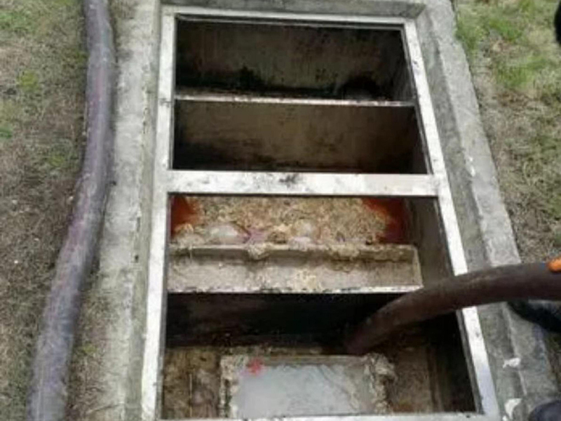 月湖隔油池清理